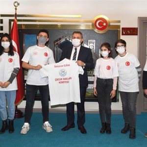 Çocuk Hakları Komitesi Temsilcilerinden Valimiz Süleyman Elban’a Ziyaret - fotoğraf 1