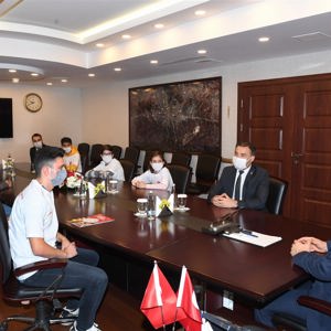 Çocuk Hakları Komitesi Temsilcilerinden Valimiz Süleyman Elban’a Ziyaret - fotoğraf 3