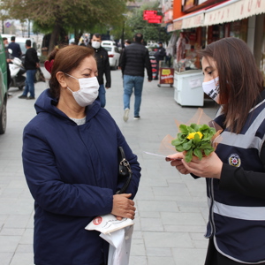 25 Kasım Kadına Yönelik Şiddete Karşı Uluslararası Mücadele Günü Etkinlikleri  - fotoğraf 12