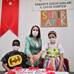 Çocuklar, “Sıfır Atık Projesi” Kapsamında Atık Materyalleri Sanat Eserine Dönüştürdüler - fotoğraf 8