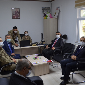 Kadına Yönelik Şiddetle Mücadele Komisyon Üyelerinden Emniyet Müdürlüğü ve Jandarma Komutanlığına Ziyaret - fotoğraf 5