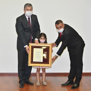 Şehitlerimizin Aileleri ve Gazilerimize Devlet Övünç Madalyası ve Beratı, Cumhurbaşkanımız Adına, Sayın Valimiz Dr. Erdinç Yılmaz Tarafından Verildi - fotoğraf 13