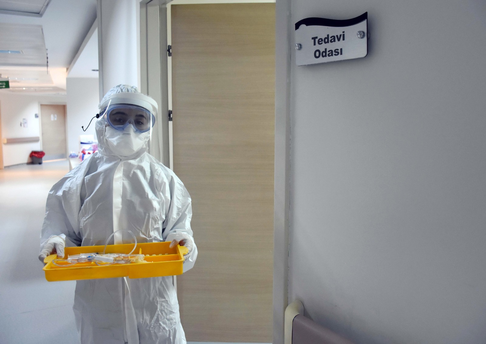 Bakan Selçuk: “PCR Test Sonucuna Bakılmaksızın, COVİD-19 Tedavisi Gören Hastalarımızın SUT Kapsamındaki Sağlık Giderlerini Karşılıyor, Pandemi Bakım Ücreti Ödüyoruz”