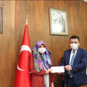Diyanet İşleri Başkanlığı Tarafından Düzenlenen  “Göç ve Aile” Konulu Resim Yarışmasında Çocuk Evlerimizde Kalan Çocuklarımız Dereceye Girdi - fotoğraf 1