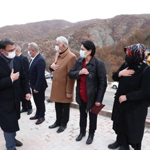 Sazak Şehitlerimiz Rahmet ve Saygı İle Anıldı - fotoğraf 3