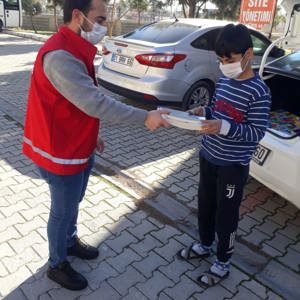 Okul Destek Projesinden Yararlanan Çocuklarımıza Kitap Hediye Edildi - fotoğraf 2