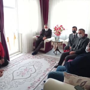 İl Müdürümüz Mahmut ÖZDEMİR Şehit Piyade Er Adem TAR’ın Ailesini Ziyaret Etti - fotoğraf 2