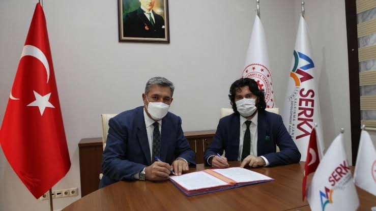 Serhat Kalkınma Ajansı’nın 6.Küçük Ölçekli Altyapı Mali Destek Programı’na “Gündüzlü Engelsiz Yaşam Merkezi” projesiyle başvuran ve projesi mali destek almaya hak kazanan İl Müdürlüğümüz ile Ajans arasında sözleşme imzalandı.