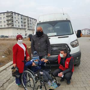 İhtiyaç Sahiplerine Tekerlekli Sandalye Dağıtımı Yapıldı - fotoğraf 2