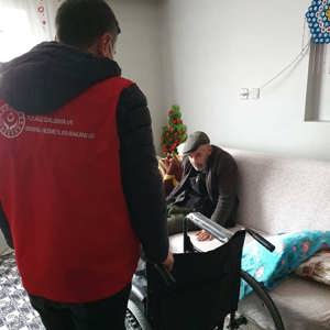 İhtiyaç Sahiplerine Tekerlekli Sandalye Dağıtımı Yapıldı - fotoğraf 3