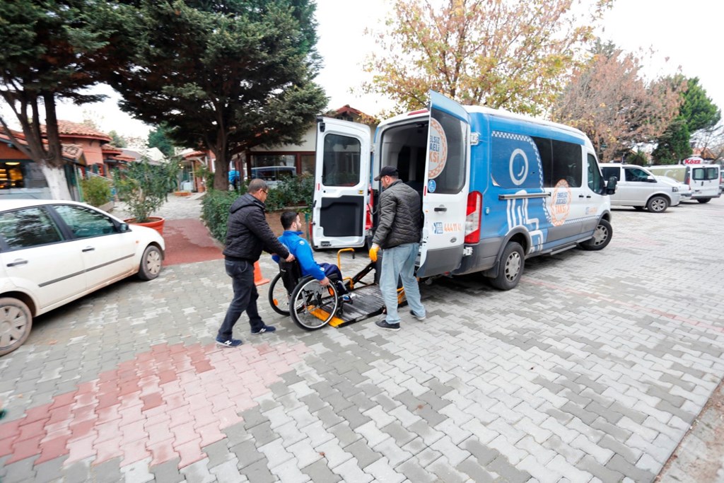 Sign Language Applications Expanded in The Year of Accessibility