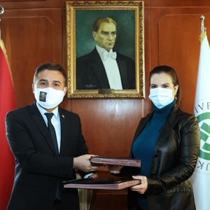 Adana Aile Çalışma ve Sosyal Hizmetler İl Müdürlüğümüz ile Çukurova Üniversitesi Arasında “Eğitim Protokolü” İmzalandı - fotoğraf 1