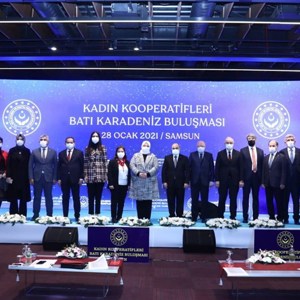 Batı Karadeniz Kadın Kooperatifleri Buluşması Sayın Bakanımız Zehra Zümrüt Selçuk’un katılımları ile Samsun’da gerçekleştirildi - fotoğraf 1
