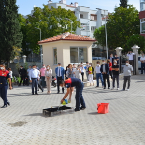 İl Müdürlüğümüz binasında yangın söndürme tatbikatı yapıldı. - fotoğraf 19