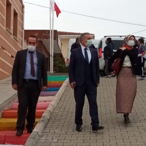 İl Müdürümüz Mahmut ÖZDEMİR, Niksar Çocuk Evleri Sitesi Müdürlüğüne Ziyarette Bulundu - fotoğraf 2