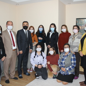 Çukurova Üniversitesi Rektörü Prof. Dr. Meryem Tuncel, Çocuklarımızla Bir Araya Geldi - fotoğraf 1