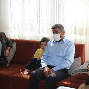 İl Müdürümüz Nevzat Özer, Şehitlerimizin Baba Evini Ziyaret Etti - fotoğraf 3