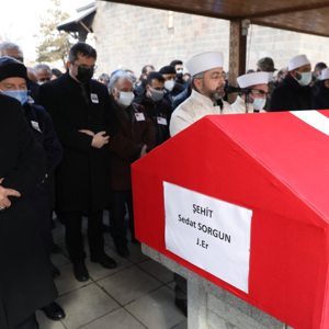Şehit Sedat Sorgu Son Yolculuğuna Uğurlandı - fotoğraf 3