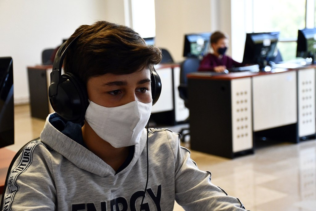 Bakan Selçuk: “Sosyal Medya Çalışma Grubumuz 1027 İçeriğe Anında Müdahale Etti”