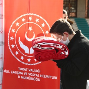 Anadolu Gönül Yolu - 81 Genç 81 Bayrak” Etkinliği Kapsamında Bayrak Devir Teslim Töreni Yapıldı - fotoğraf 1