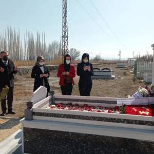 İdlib  Şehidimiz Fatih KARA Kabiri Başında Anıldı  - fotoğraf 3