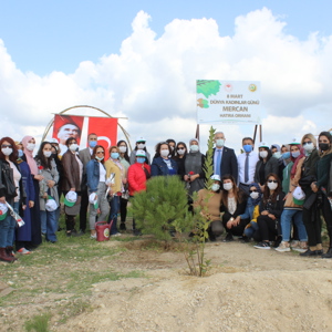 Mercan Seferberliği ile Fidanlar Toprakla Buluştu - fotoğraf 1