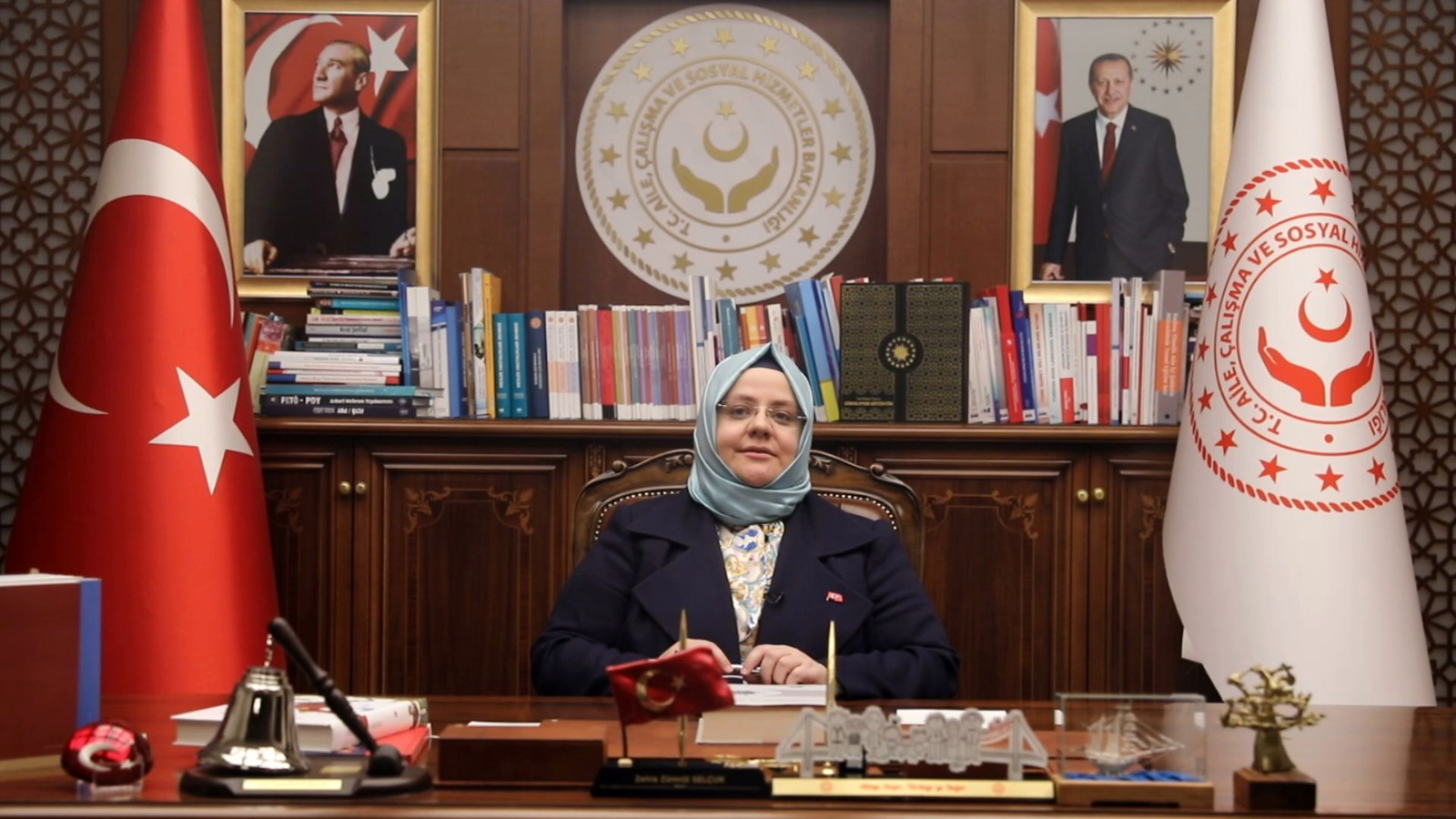 Bakan Selçuk: “Kadınlar Değişim ve Çözümün Aracısıdır”