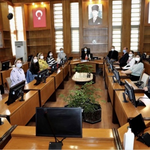 Gençlerimiz Çukurova Üniversitesi Rektörü Prof. Dr. Meryem Tuncel’e İade-i Ziyarette Bulundu - fotoğraf 14