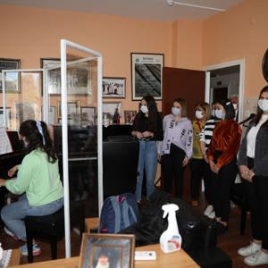 Gençlerimiz Çukurova Üniversitesi Rektörü Prof. Dr. Meryem Tuncel’e İade-i Ziyarette Bulundu - fotoğraf 7