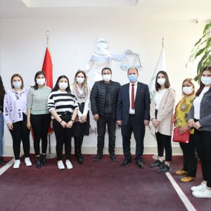 Gençlerimiz Çukurova Üniversitesi Rektörü Prof. Dr. Meryem Tuncel’e İade-i Ziyarette Bulundu - fotoğraf 3