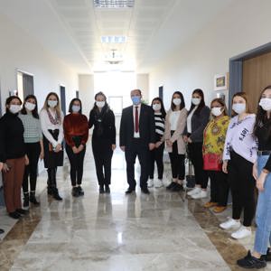Gençlerimiz Çukurova Üniversitesi Rektörü Prof. Dr. Meryem Tuncel’e İade-i Ziyarette Bulundu - fotoğraf 9