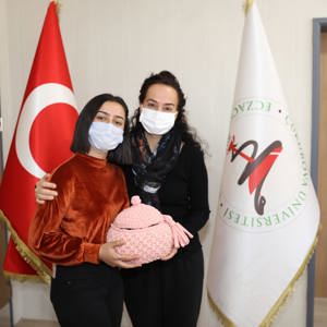 Gençlerimiz Çukurova Üniversitesi Rektörü Prof. Dr. Meryem Tuncel’e İade-i Ziyarette Bulundu - fotoğraf 4
