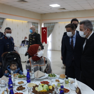 Şehit Ailelerimiz ve Gazilerimize Yönelik, "Devlet Övünç Madalyası ve Beratı Tevcih Töreni", Valimiz Süleyman Elban'ın Katılımı ile Gerçekleşti - fotoğraf 6