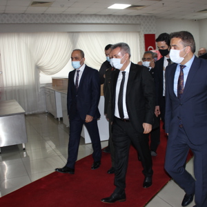 Şehit Ailelerimiz ve Gazilerimize Yönelik, "Devlet Övünç Madalyası ve Beratı Tevcih Töreni", Valimiz Süleyman Elban'ın Katılımı ile Gerçekleşti - fotoğraf 8