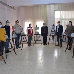 18 Mart Şehitleri Anma ve Çanakkale Zaferinin 106.Yıl Dönümü Kapsamında  Resim Sergisi Açıldı - fotoğraf 1