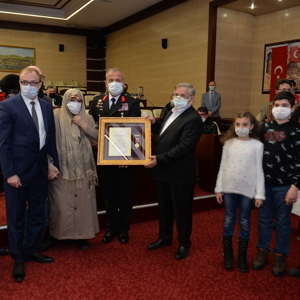 ERZURUM’DA DEVLET ÖVÜNÇ MADALYASI VE BERATI TEVCİH TÖRENİ - fotoğraf 3
