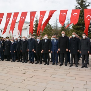 Niğde’de 18 Mart Şehitleri Anma Günü ve Çanakkale Deniz Zaferi'nin 106’ncı Yıl Dönümü Törenle Kutlandı - fotoğraf 4