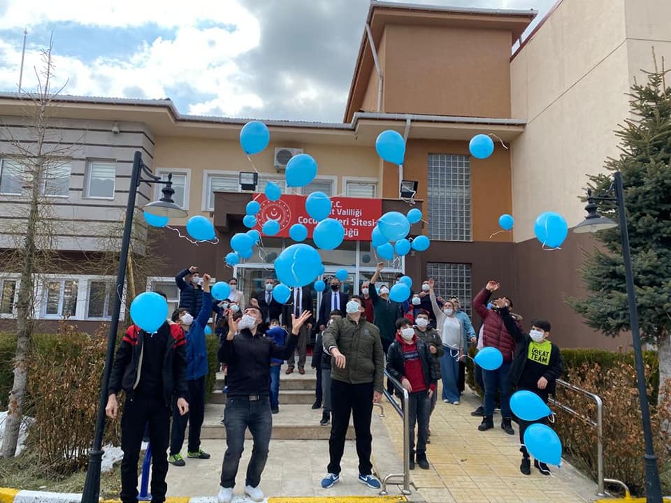 ÇOCUKEVLERİ SİTEMİZDE 02 NİSAN OTİZM FARKINDALIK GÜNÜ ETKİNLİK PROGRAMI DÜZENLENDİ