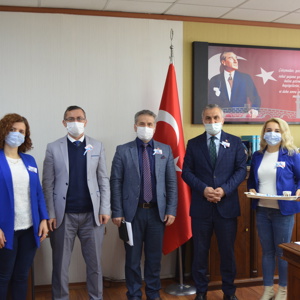 İl Müdürümüz Mahmut ÖZDEMİR 2 Nisan Otizm Farkındalık Gününde Otizmli Çocuklarımızı Ziyaret Etti - fotoğraf 6