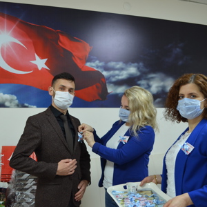 İl Müdürümüz Mahmut ÖZDEMİR 2 Nisan Otizm Farkındalık Gününde Otizmli Çocuklarımızı Ziyaret Etti - fotoğraf 7