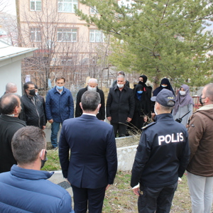 Şehit Rıfat ALTIKAT Şehadetinin Sene-i Devriyesinde Kabri Başında Dualarla Anıldı - fotoğraf 3