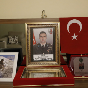 Bakan Selçuk, İftarda “Reşat Baba” Olarak Tanınan Kıbrıs Gazisi’nin Evine Konuk Oldu - fotoğraf 10