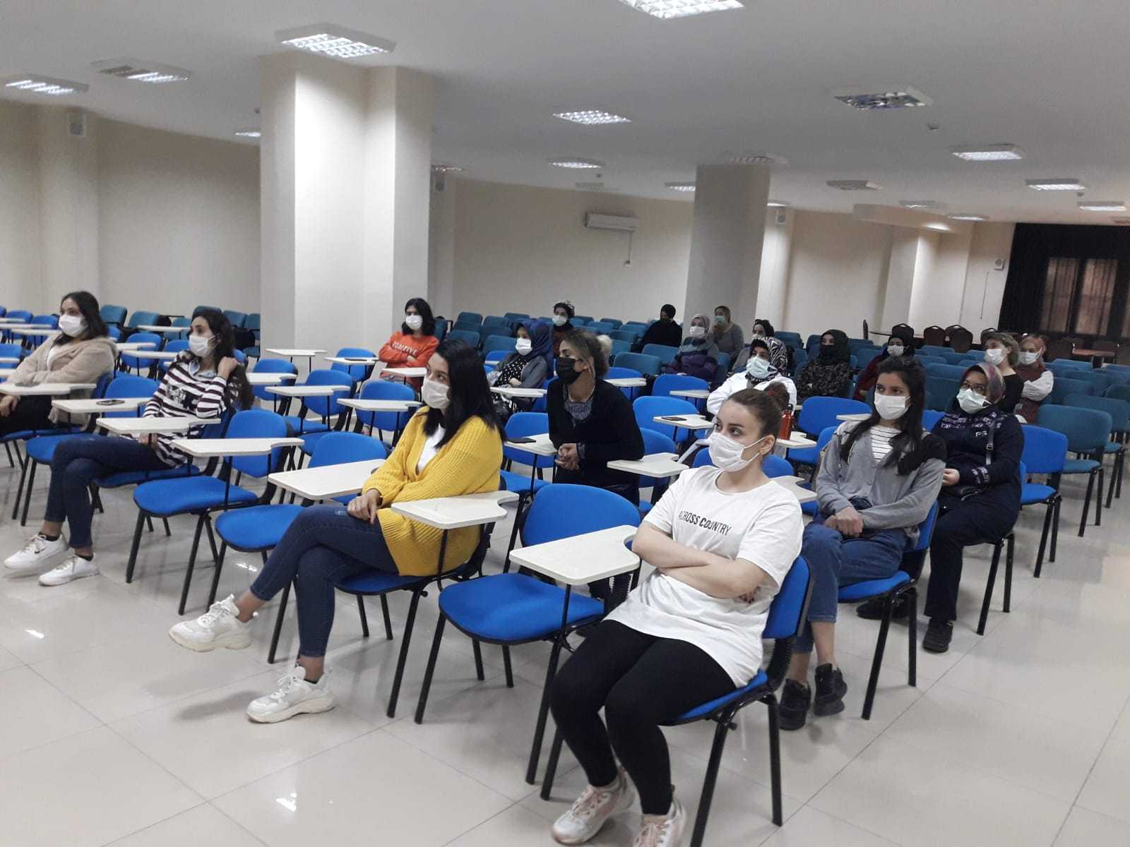 Dörtyol Halk Eğitim Merkezi Kursiyerlerine “Çocuklarda Mahremiyet Bilinci” Konulu Seminer Verildi.