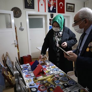 Bakan Selçuk, İftarda “Reşat Baba” Olarak Tanınan Kıbrıs Gazisi’nin Evine Konuk Oldu - fotoğraf 1