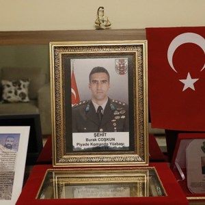 Bakan Selçuk, İftarda “Reşat Baba” Olarak Tanınan Kıbrıs Gazisi’nin Evine Konuk Oldu - fotoğraf 10