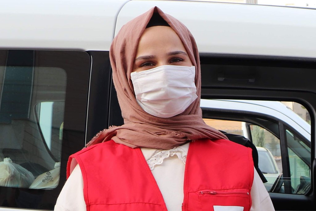 Bakan Yanık; “2 Milyonun Üzerinde İhtiyaç Sahibi Haneye ‘Tam Kapanma Sosyal Yardım Programı’ ile 1.100 TL tutarında nakdi destek sağlayacağız”