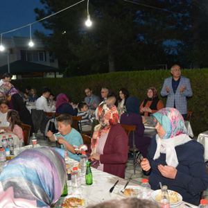 Koruyucu Ailelerimizle İftar Yemeğinde Buluştuk (2019) - fotoğraf 11