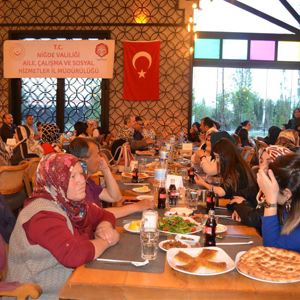 Şehit Yakınları ve Gazilerimizle iftarda buluştuk (2019) - fotoğraf 1