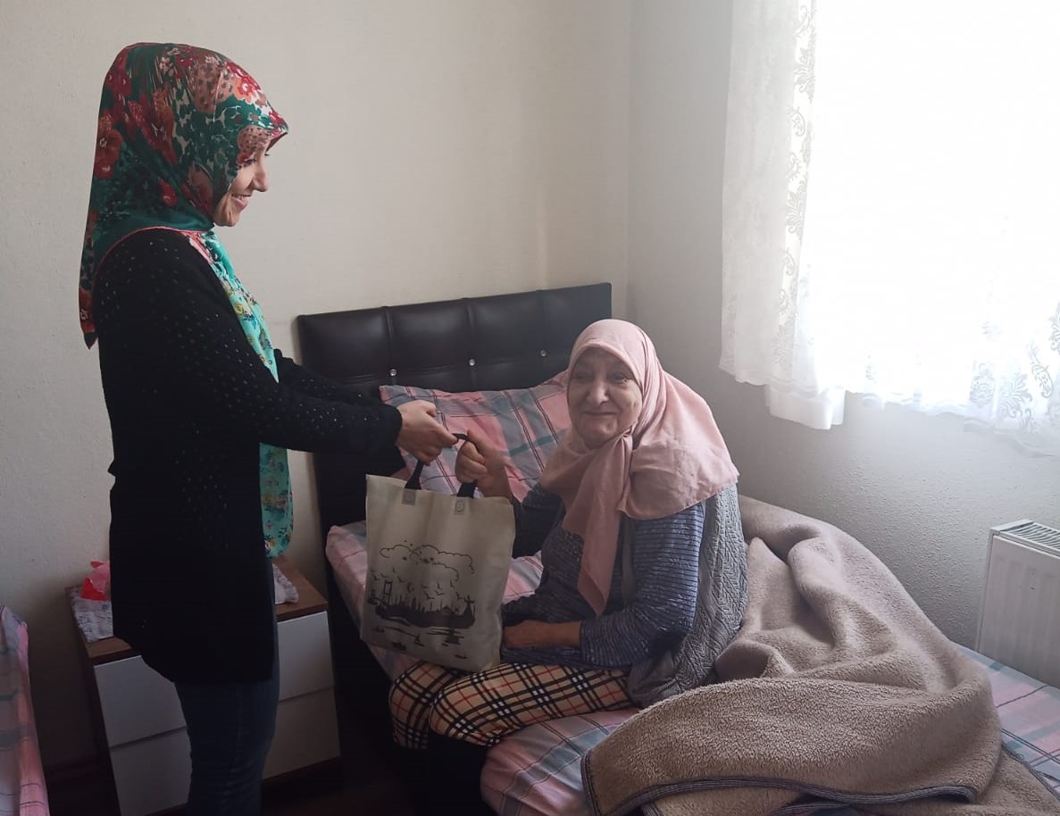 Huzurevi Sakinlerimiz Anneler Günü Kutlu Olsun