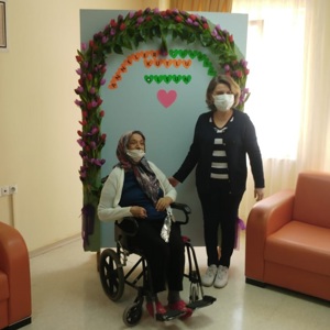 İl Müdür V. Fatma Uz Huzurevi Sakinlerinin Anneler Günü’nü Kutladı - fotoğraf 7